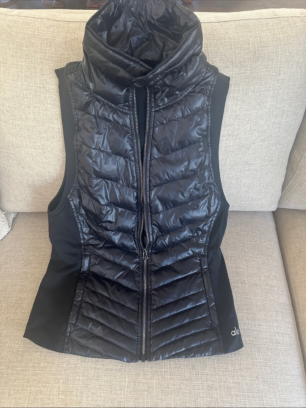 ALO Yoga Black Quilted High-Collar Puffer Vest